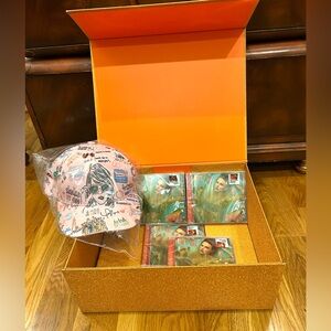 TAYLOR SWIFT  CD’s + Hand-Signed photos + Pink Taylor Swift Baseball Bundle